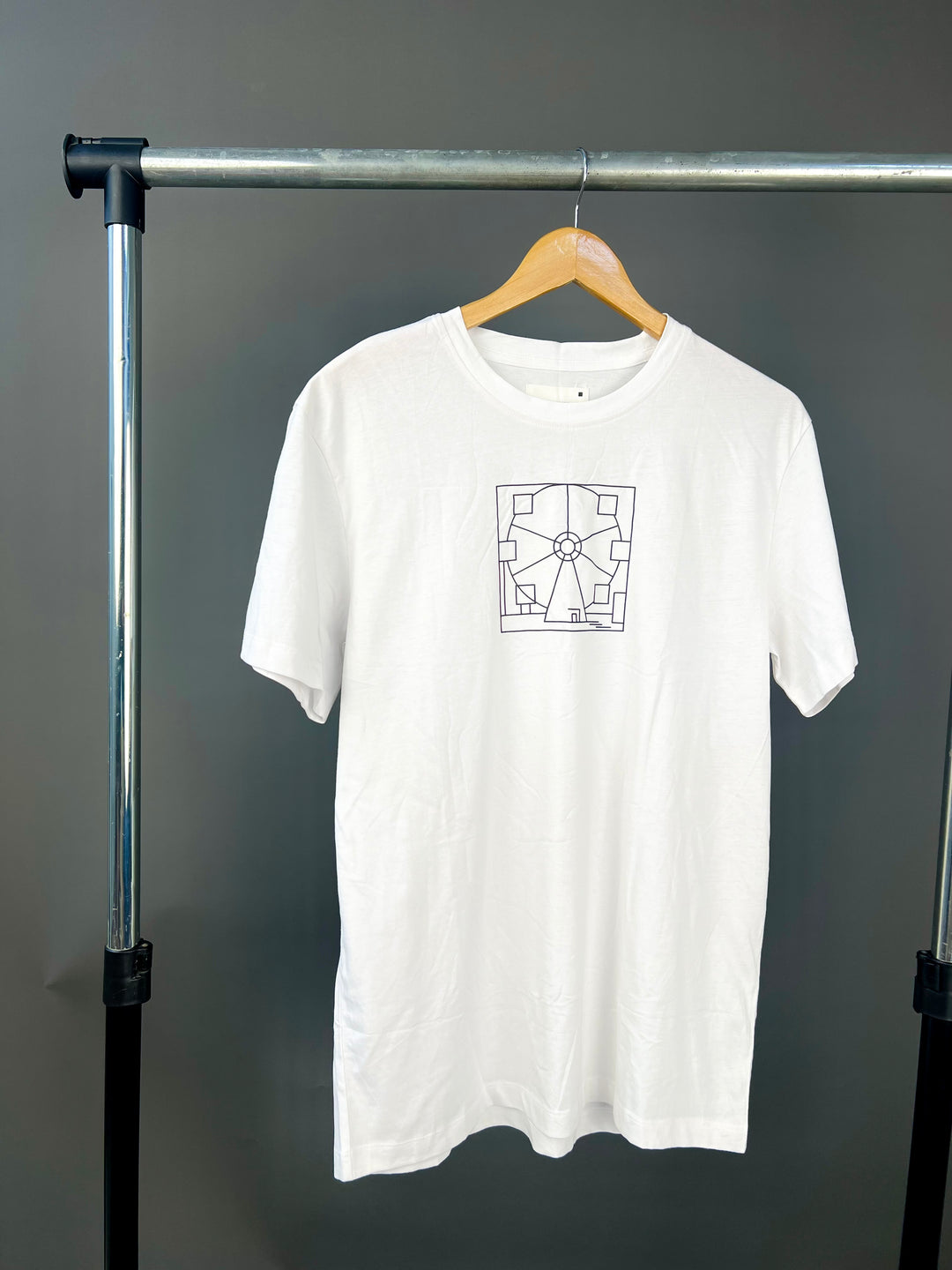 Reserved line picture t-shirt