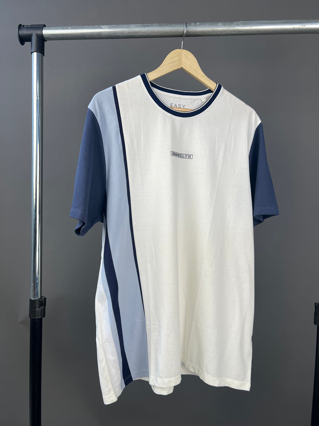 Easy Brooklyn block t-shirt