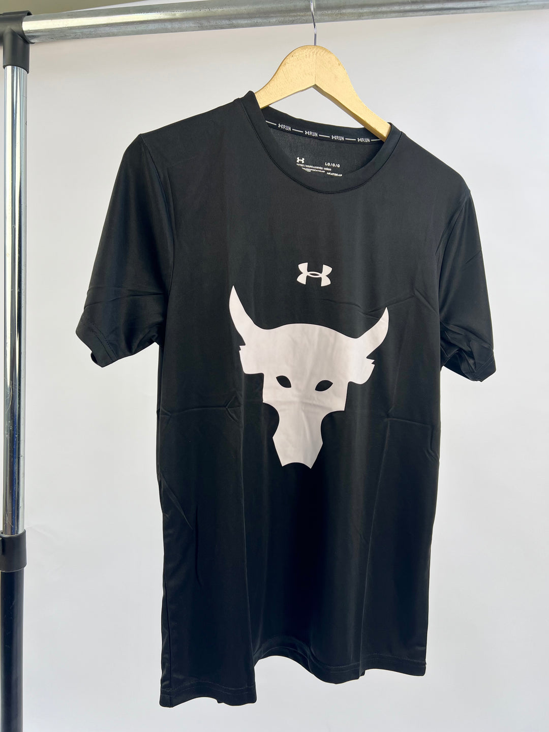 Under Armor bull print sports T-shirt in black