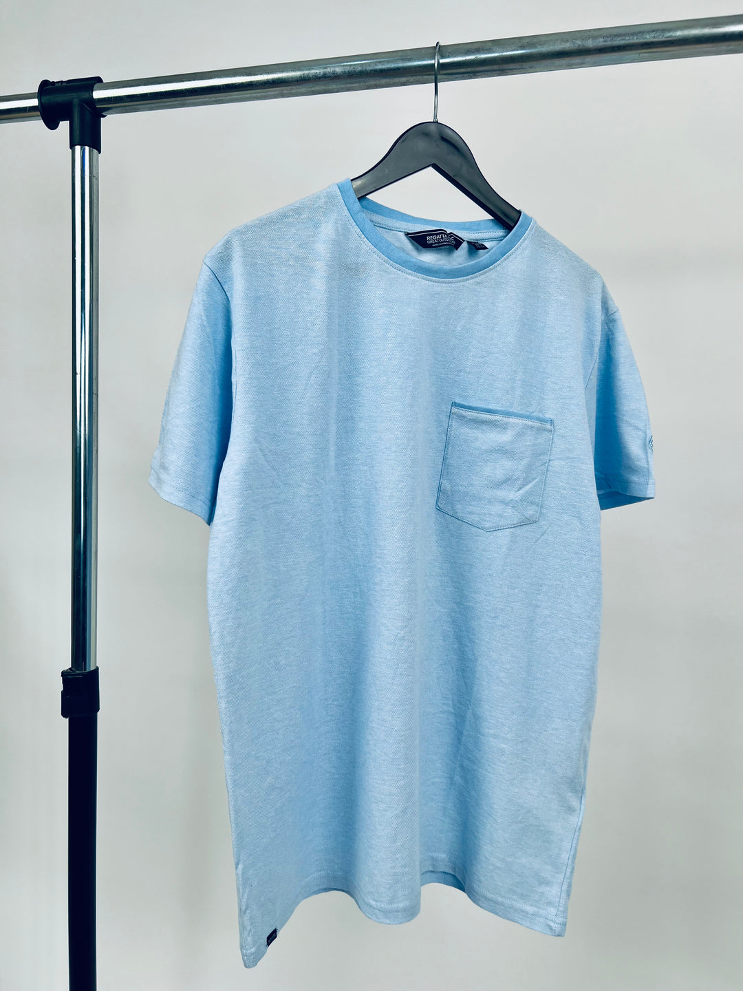 Regatta pocket t-shirt in blue