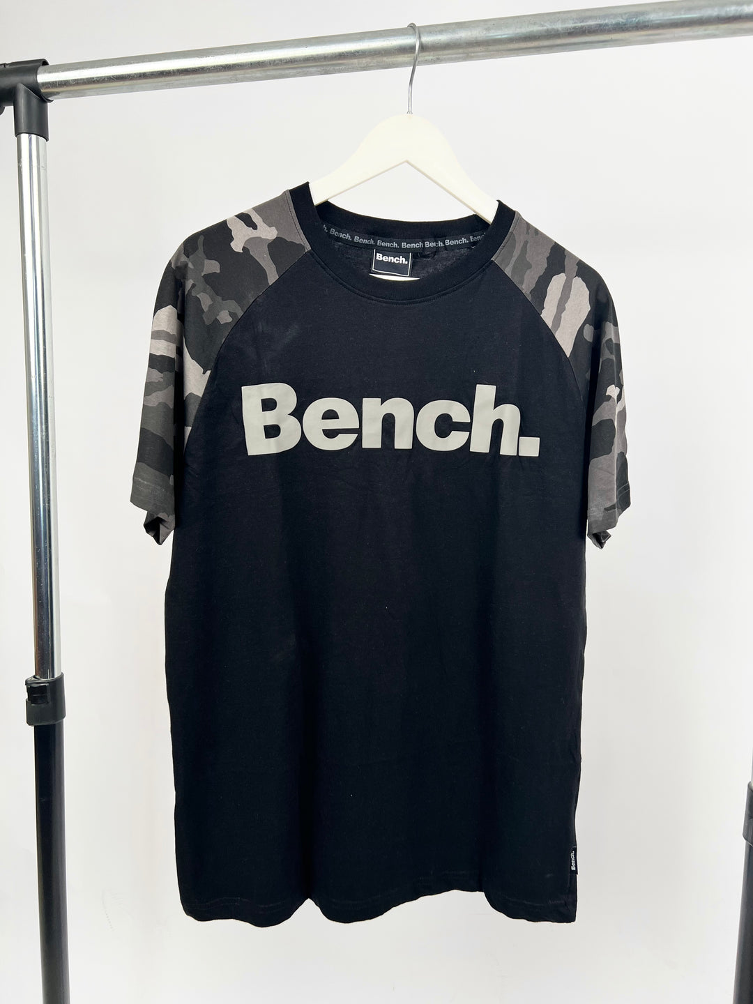 Bench Raglan T-shirt in Camo