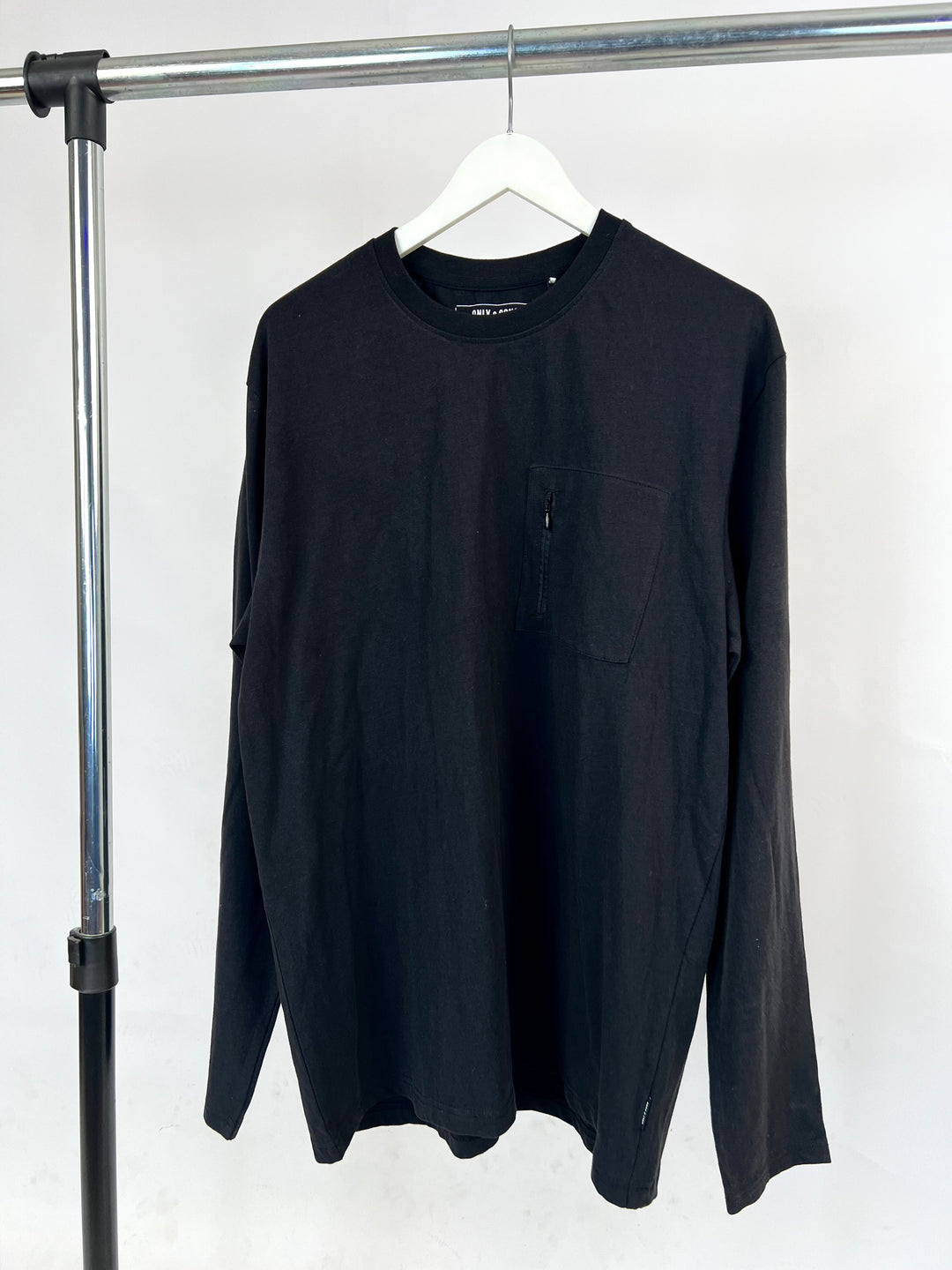 Only & Sons Longsleeve T-shirt with Pocket in Black