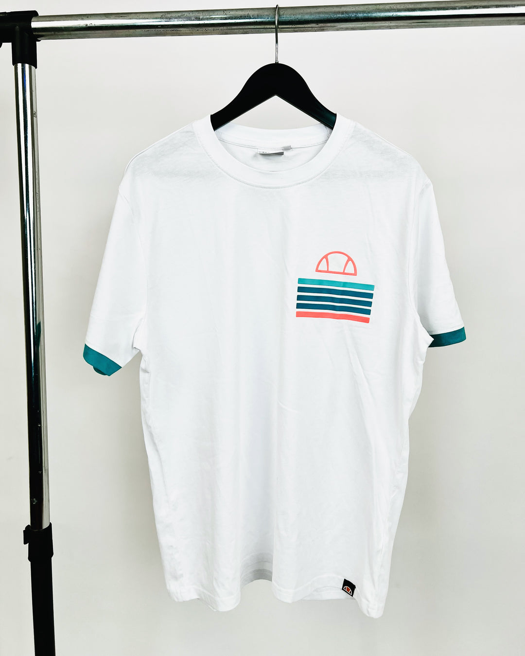 Ellesse paradise t-shirt in white