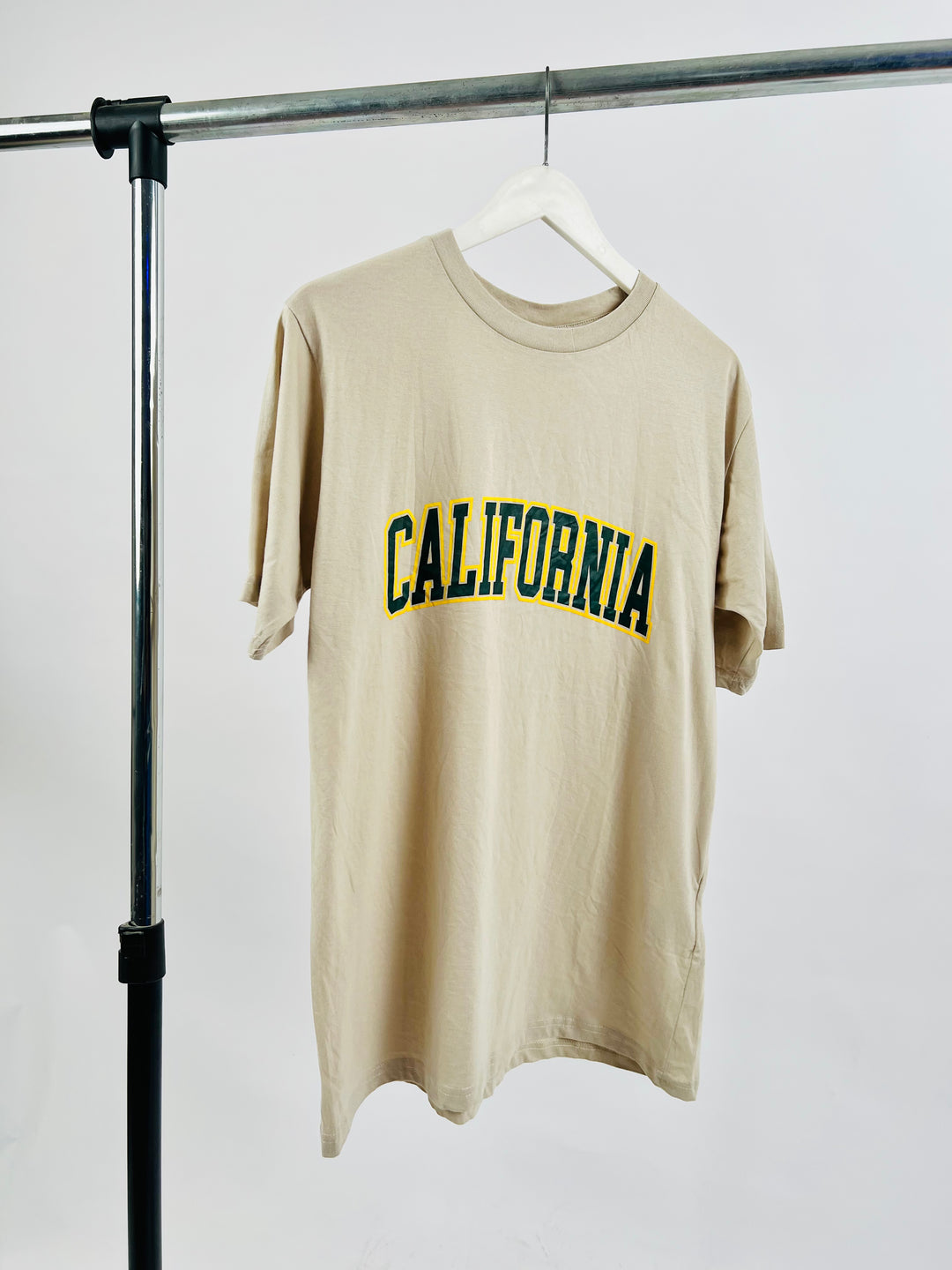 Oblo California Print T-shirt in beige