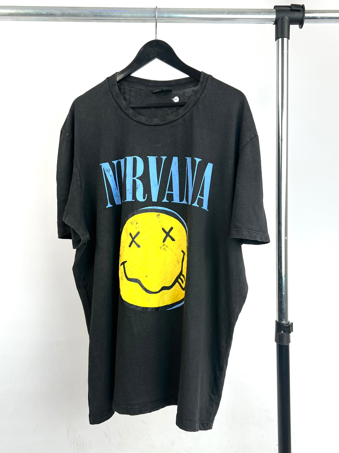 Nirvana Smiley T-shirt in washed black