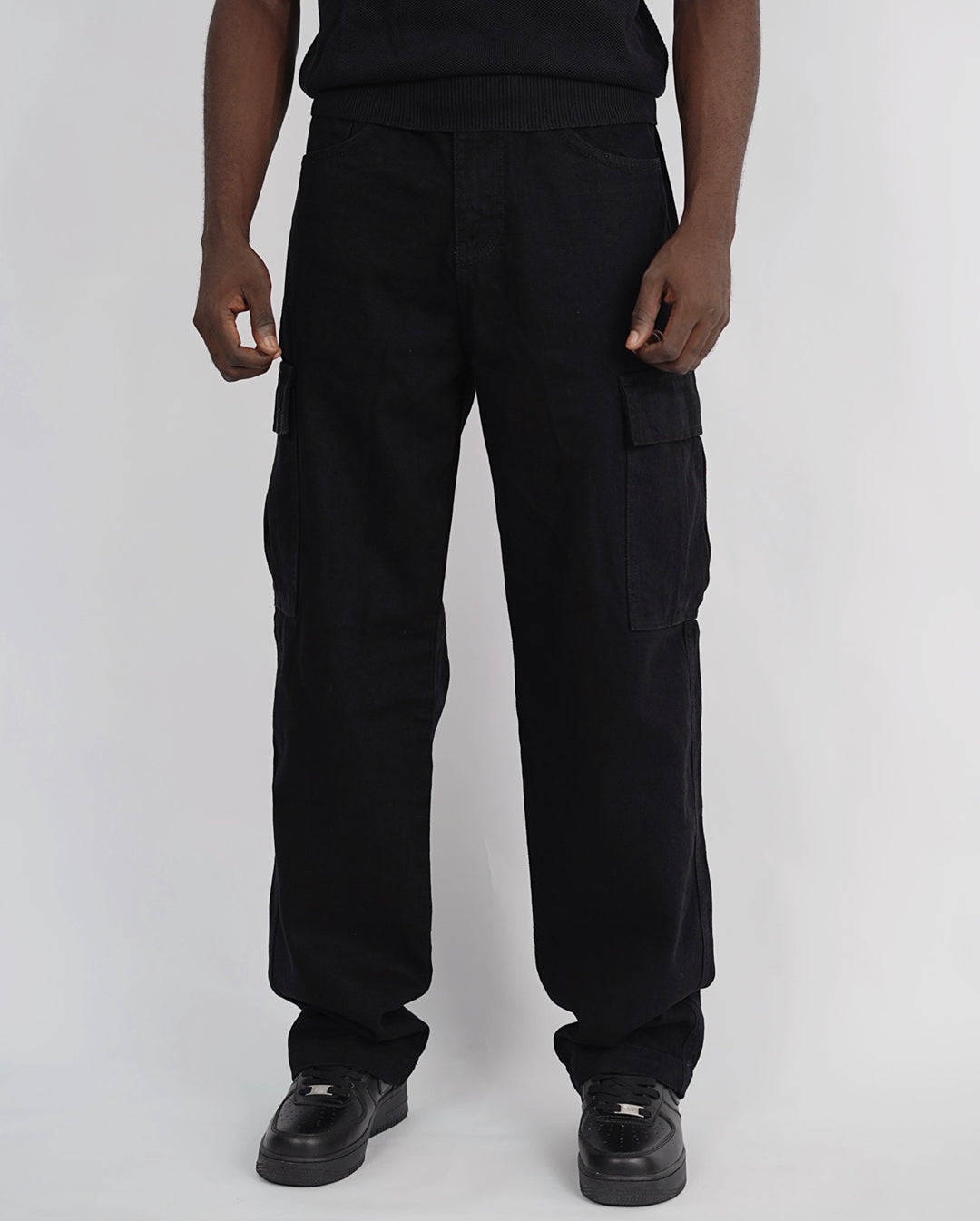 DOA Cargo Baggy Jeans in Black