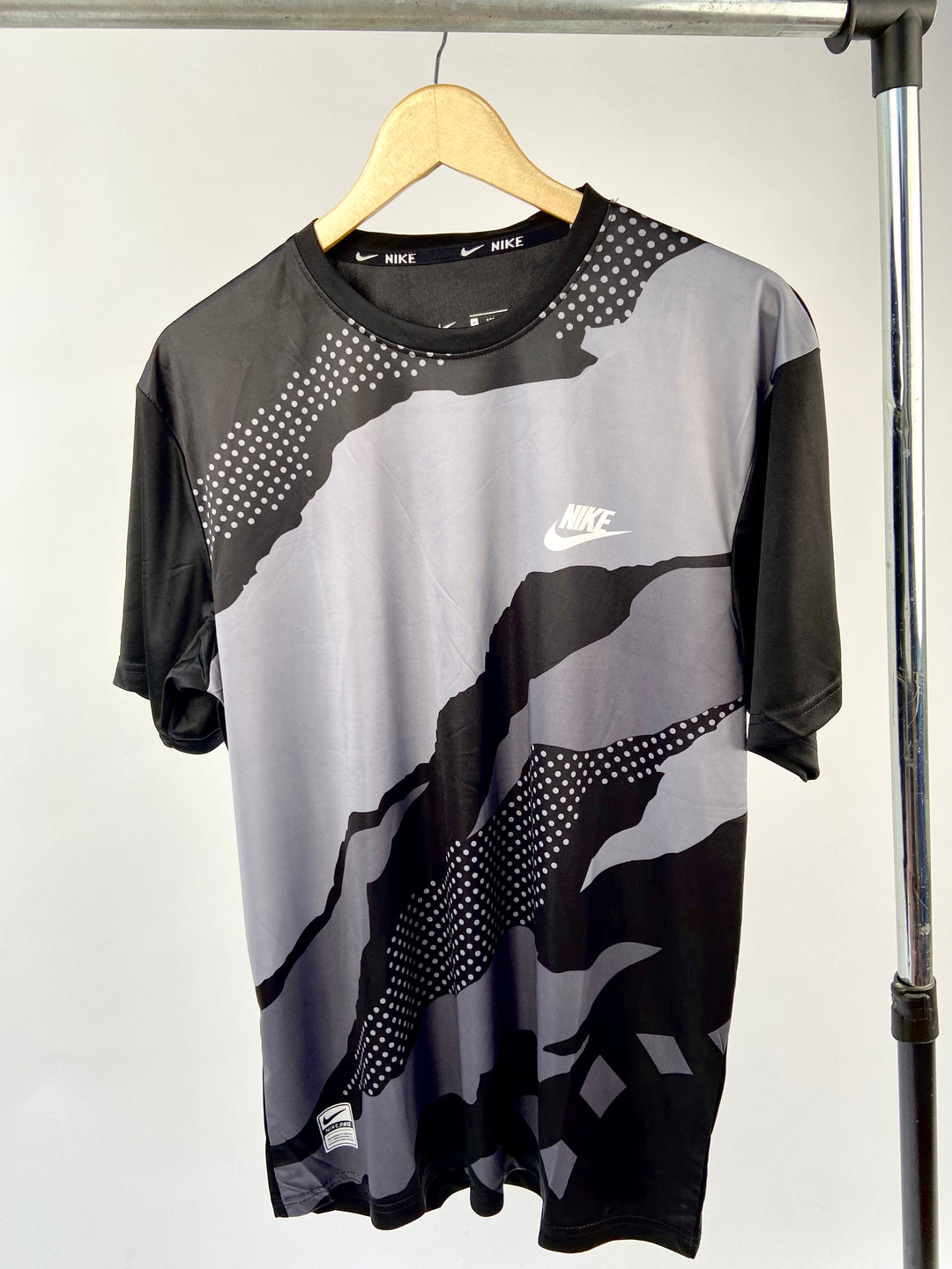 Nike side logo sports t-shirt