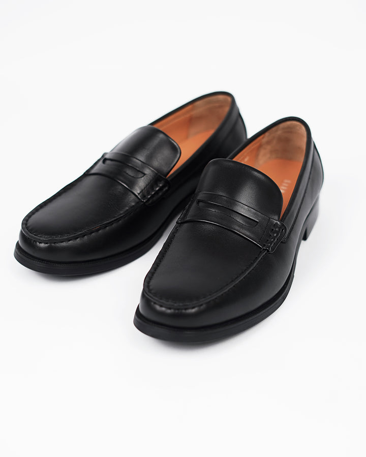 Garm Island Vintage Calf Leather Penny Loafers in black
