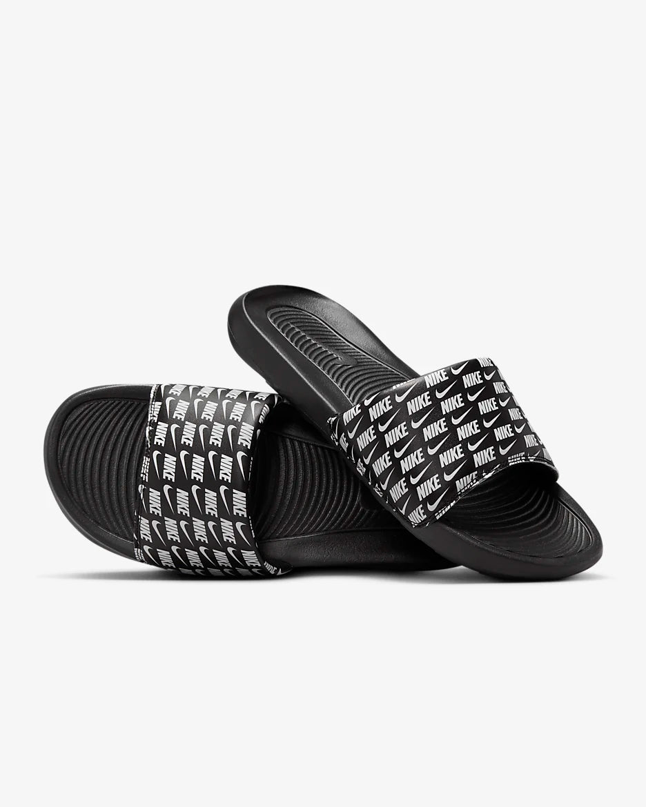 NIKE VICTORI ONE MEN'S PRINTED SLIDES | BLACK & WHITE