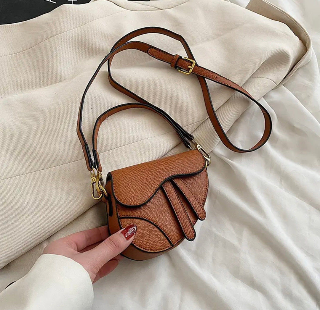 Mini saddle bag in brown