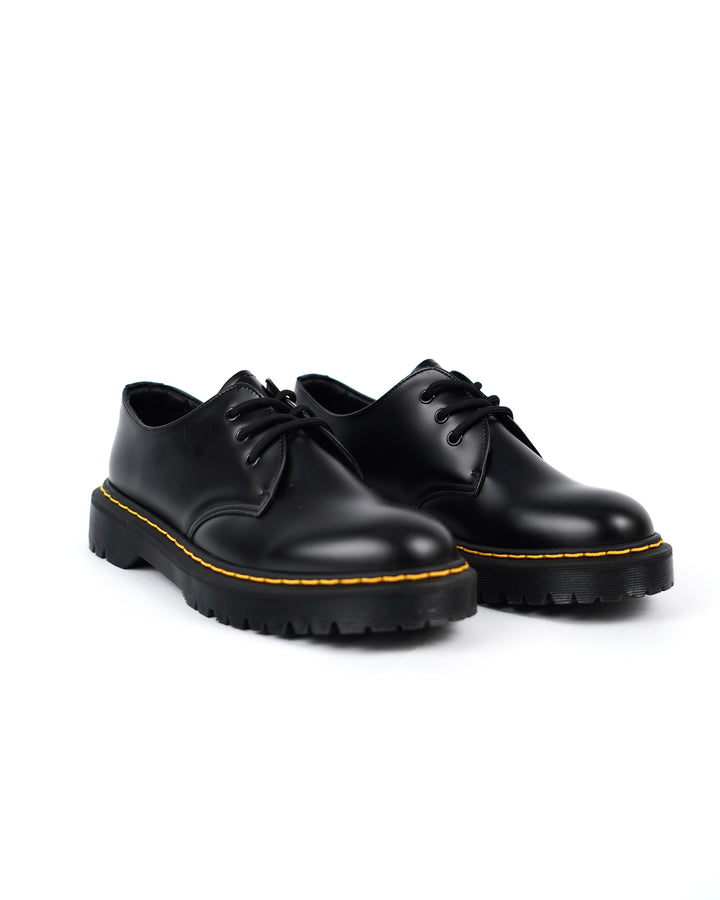 Dr Martens 3 eyed lace up black sole Oxford Shoes