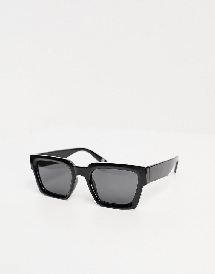 Garm Island Chunky frame sun glasses in black