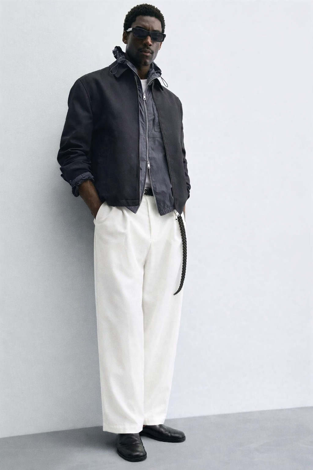 Snazzy smart wide leg pants in white