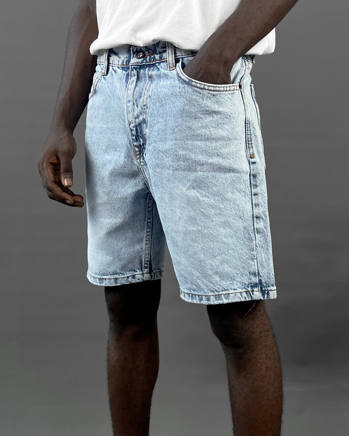 Difransel regular denim jean shorts in light blue