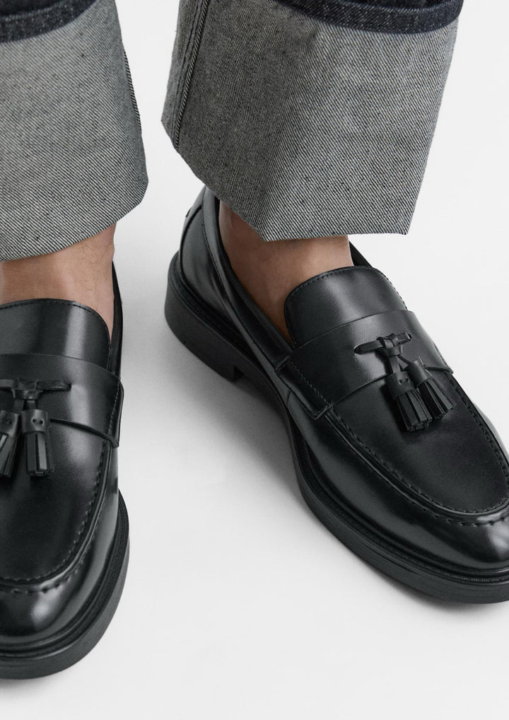 ZARA MATTE LEATHER TASSEL LOAFERS