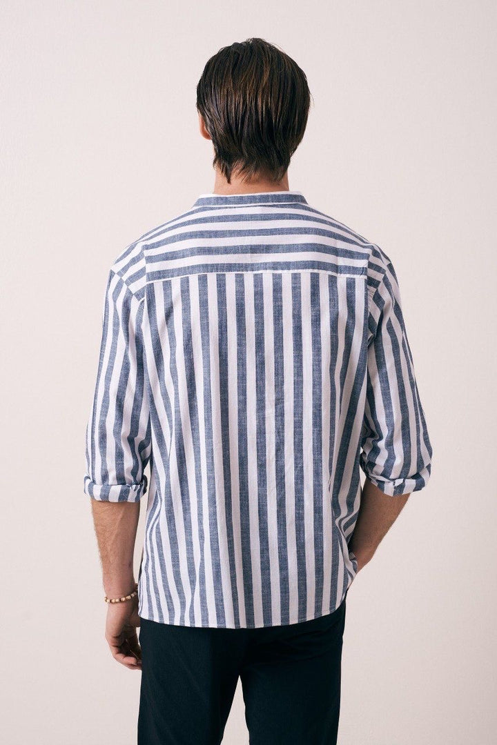 Massimo striped tab collar in blue