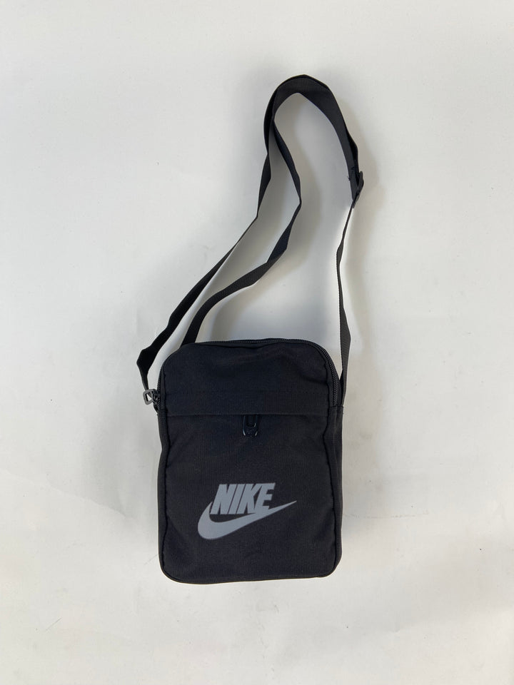 Nike cross bag with slogan in grey