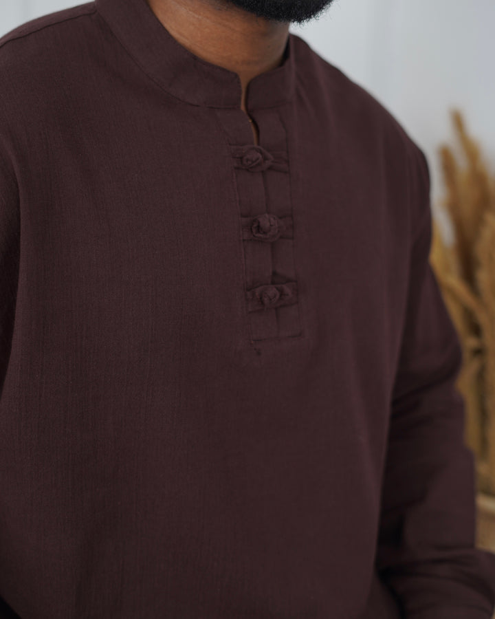 SNEEZY DETAIL LINEN SET IN BROWN