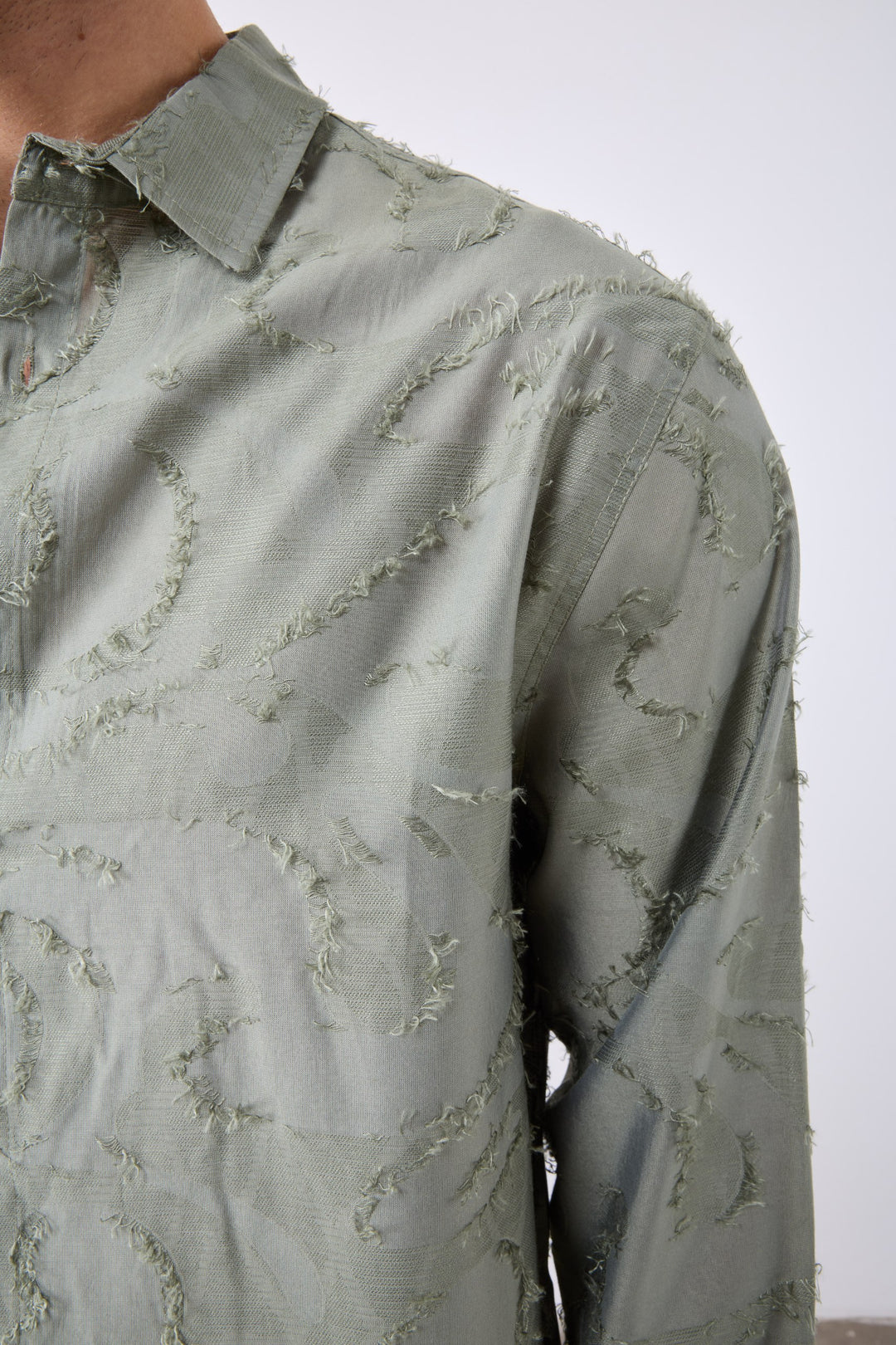 2512 Feather Longsleeve Shirt in Khaki