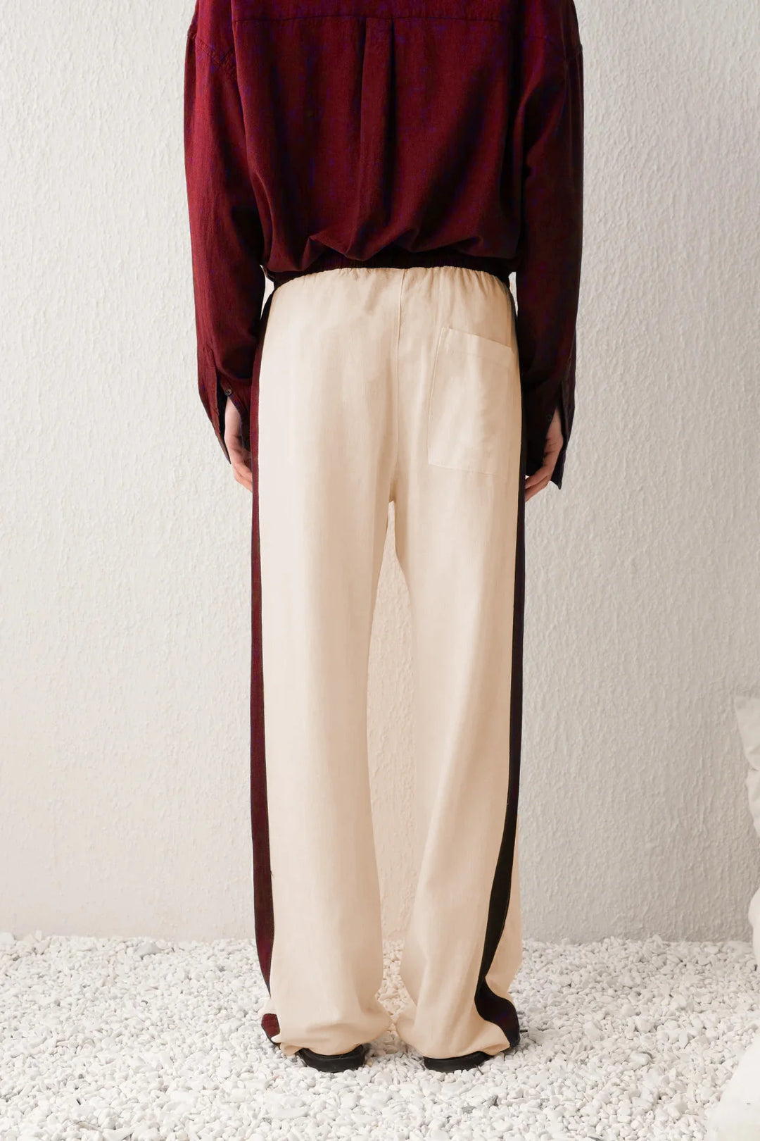 Giesto Embroidered Double Toned Linen Pants in Burgundy