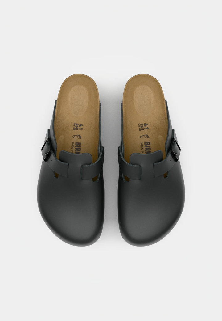 Birkenstock Boston Clogs Slides in Matte Black
