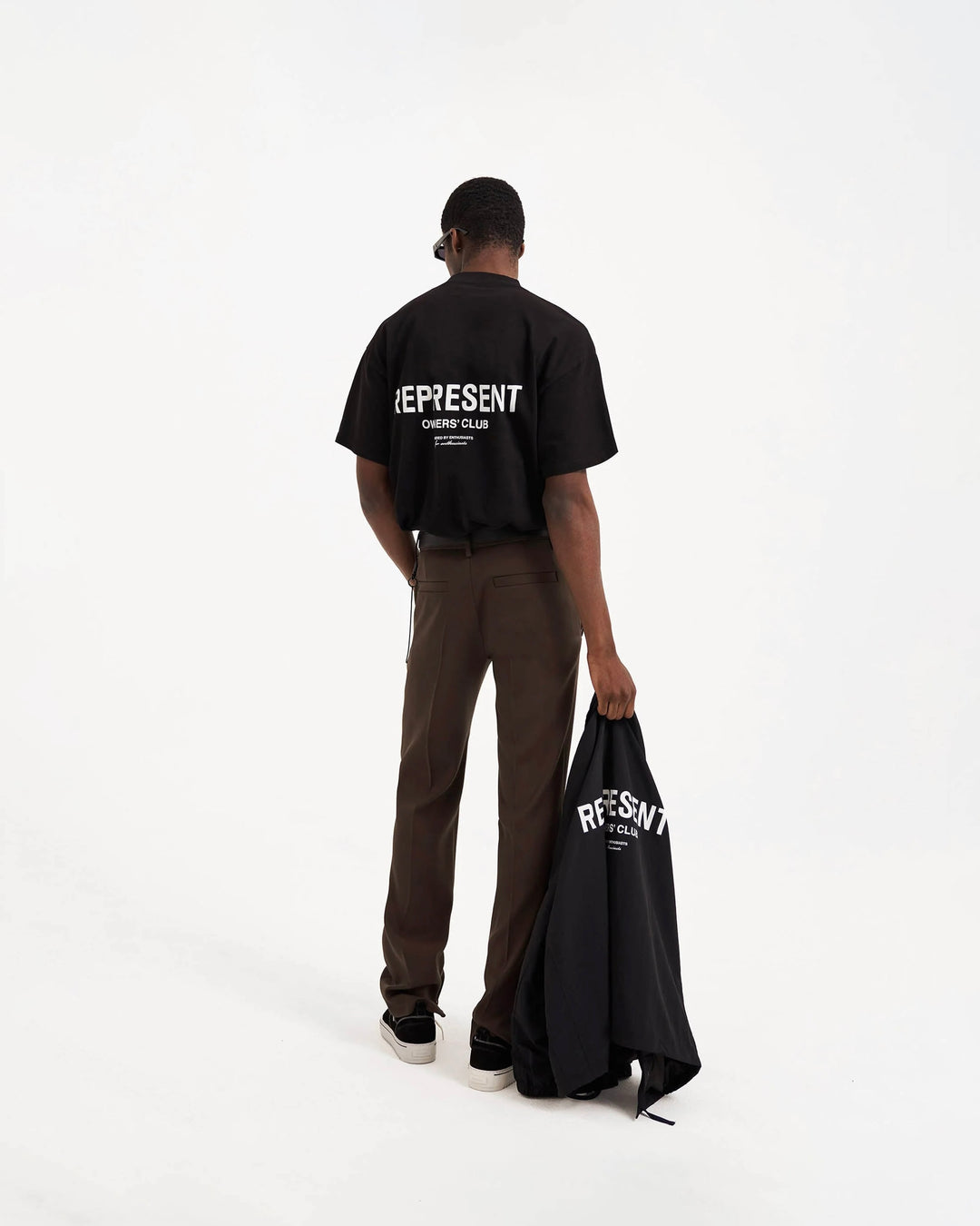 REPRESENT OWNERS CLUB T-SHIRT IN BLACK
