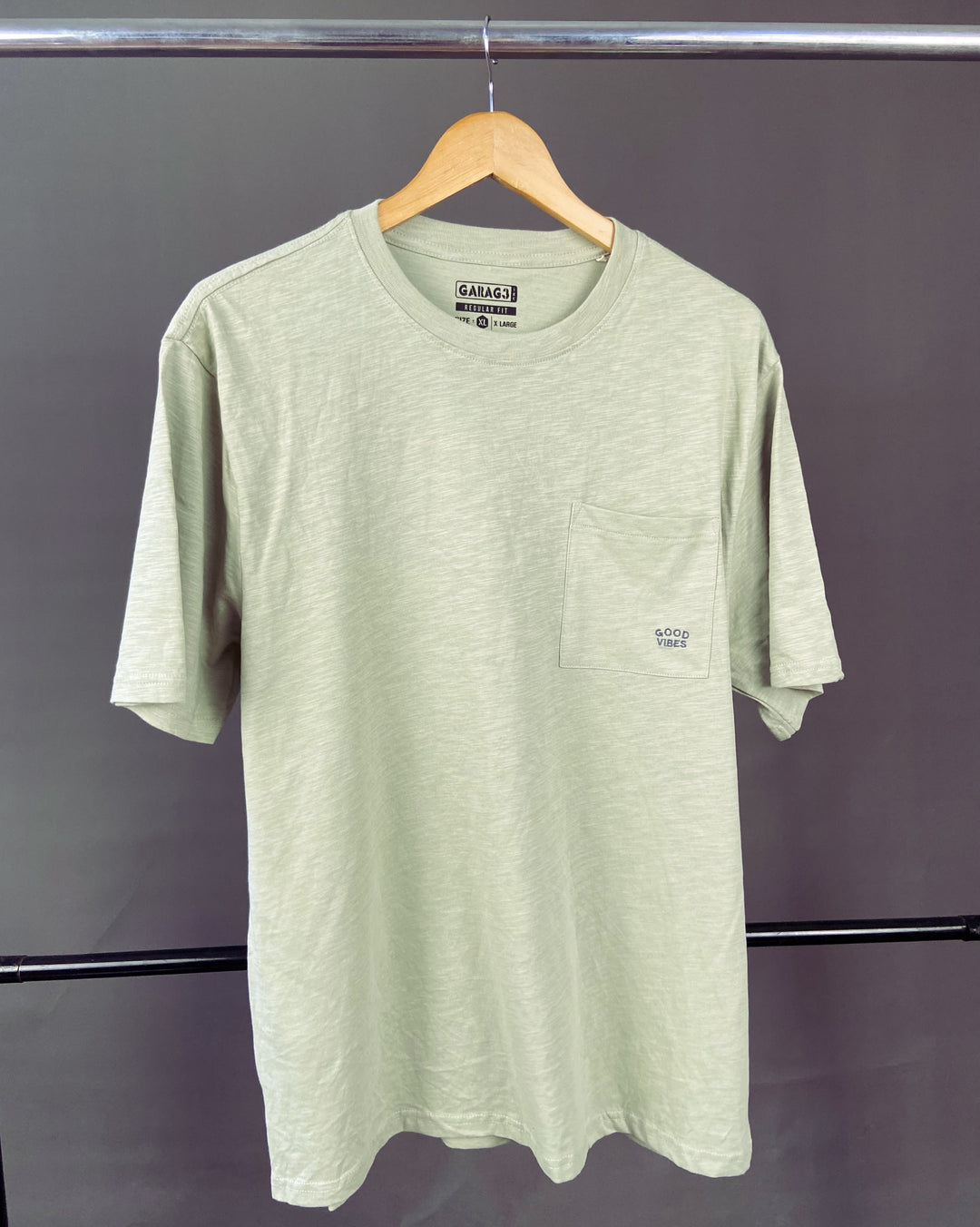 Garage good vibes t-shirt in sage