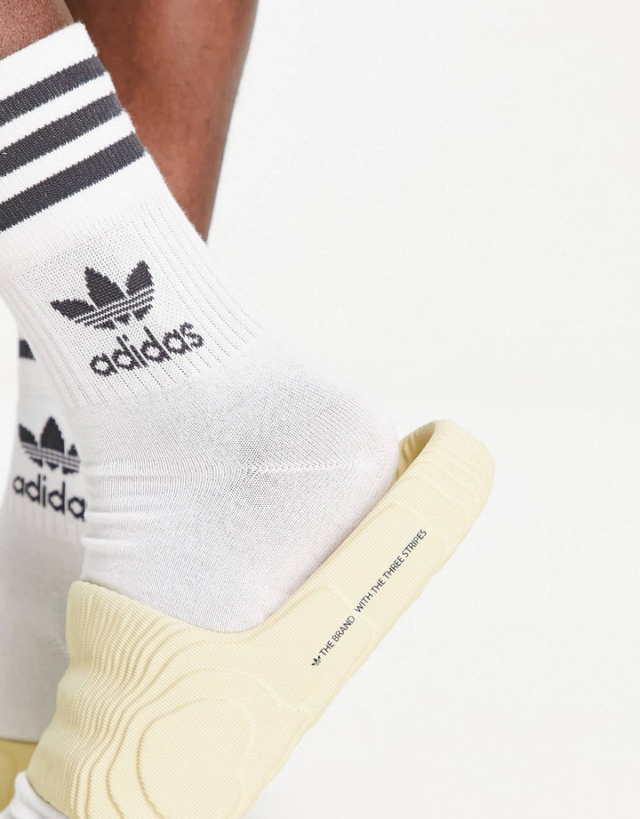 Adidas adilette 22 slides in cream