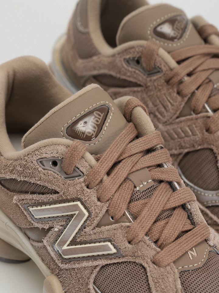 New Balance 9060 Trainers in Mushroom