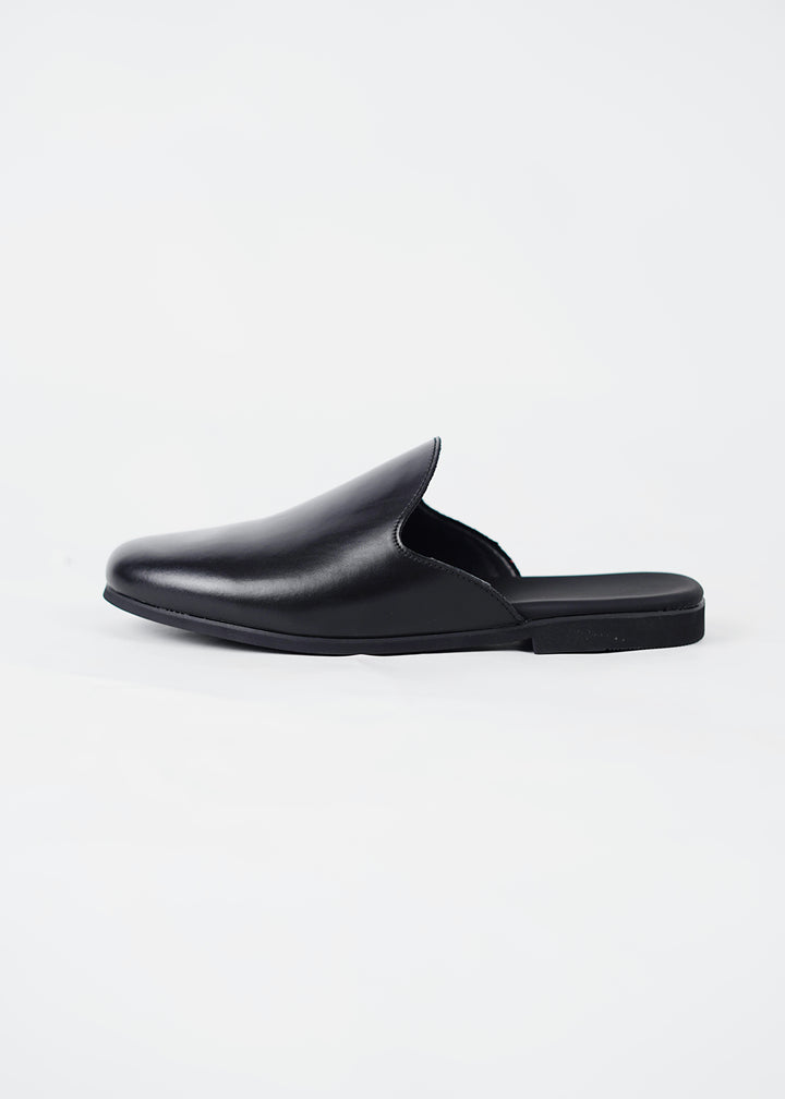 Garm Island Leather Mules in Black