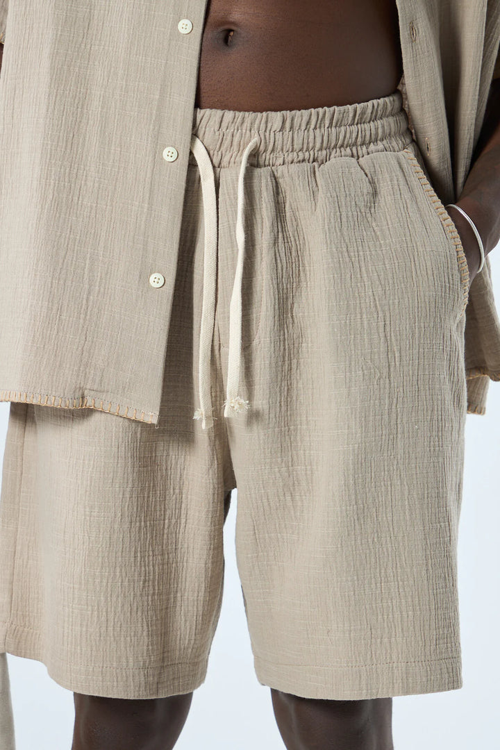 GARM ISLAND SEWING DETAILED OVERSIZE MUSLIN LINEN SHORTS SET KHAKI