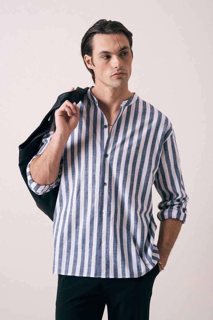 Massimo striped tab collar in blue