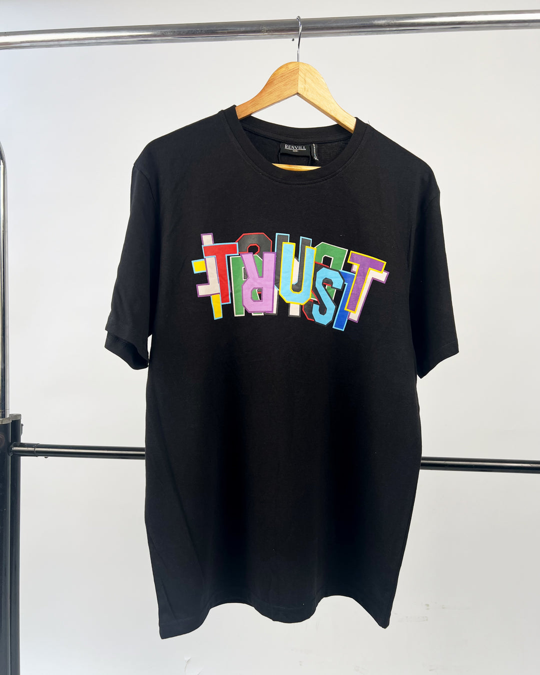 Renvill Trust T-shirt in black