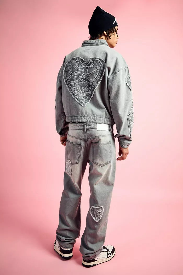 BOOHOOMAN RELAXED RIGID HEART APPLIQUE JEAN IN LIGHT GREY