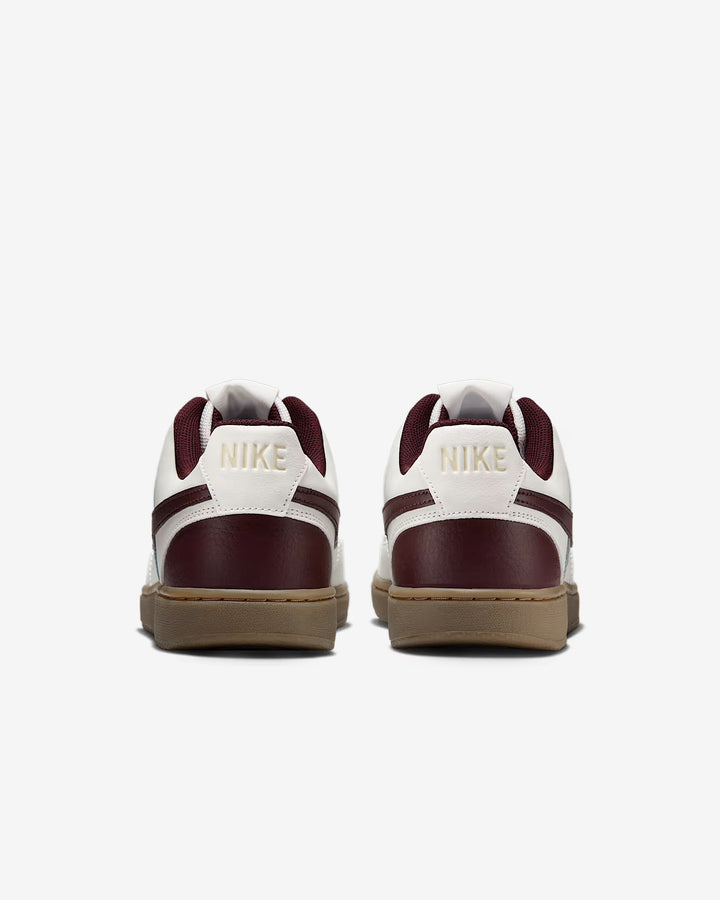 Nike Court vision Low men’s Trainers in Burgundy
