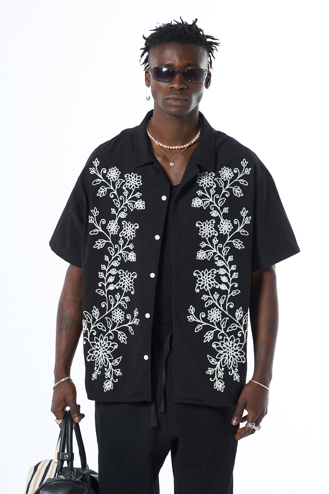 VAMOS FLORAL EMBROIDERED OVERSIZE SHORT SLEEVE LINEN SHIRT BLACK