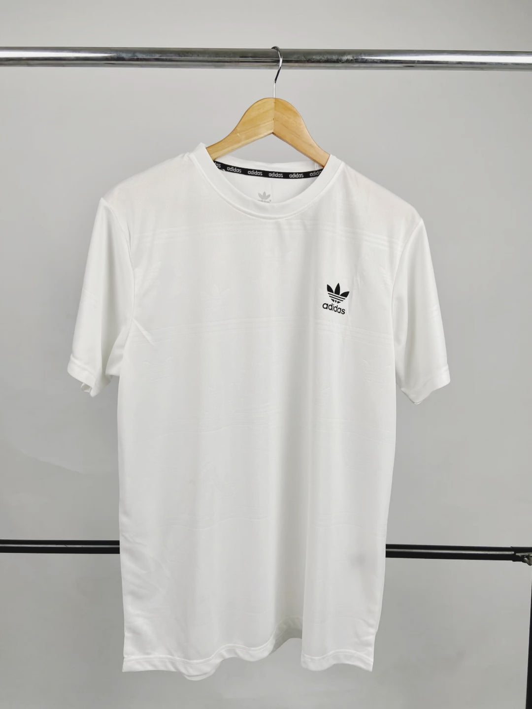 Adidas side logo t-shirt in white