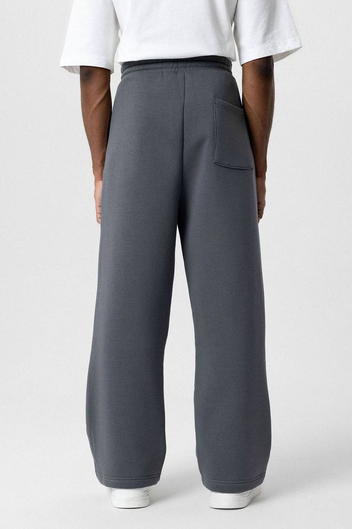 Vamos Premium Straight Fit Sweatpants in Smokey Grey