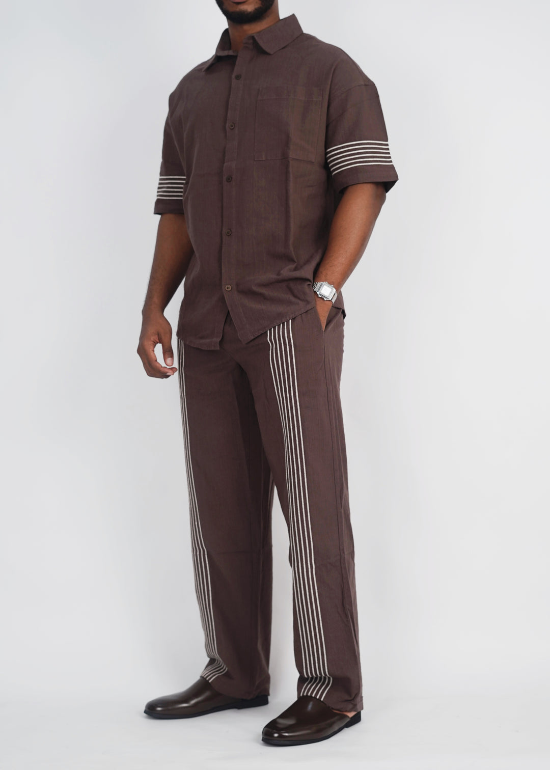 Vamos Short Sleeve Set in Brown