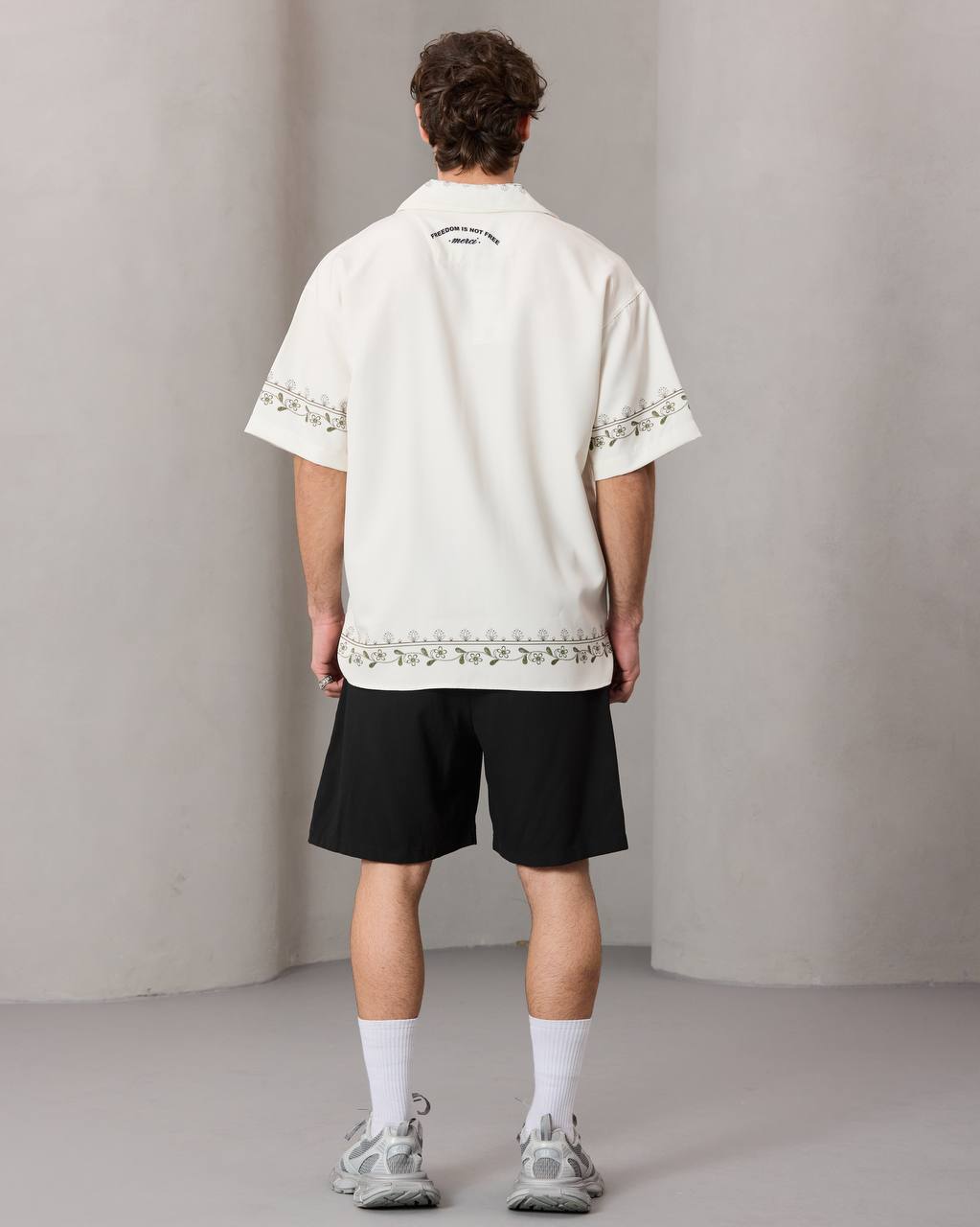 2morrow Casa Flora shirt