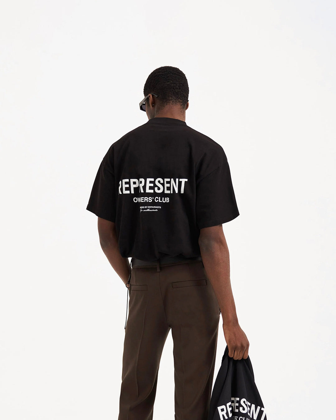 REPRESENT OWNERS CLUB T-SHIRT IN BLACK