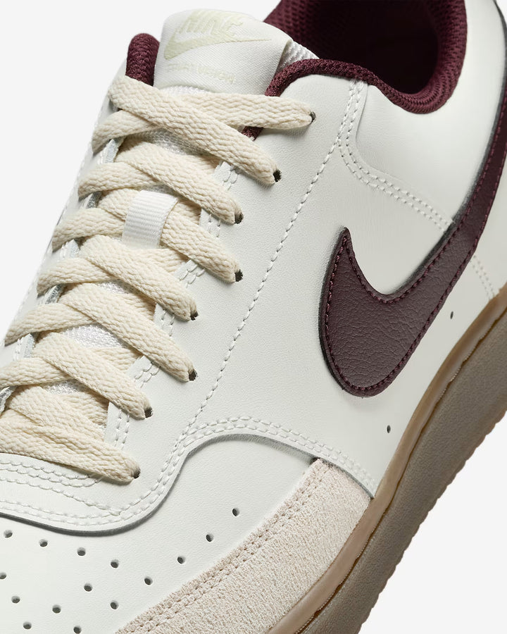 Nike Court vision Low men’s Trainers in Burgundy