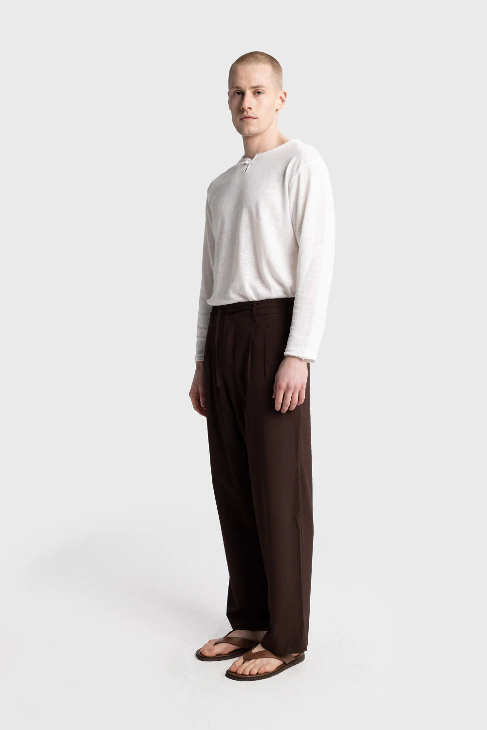 Giesto Gofre roped trousers in brown