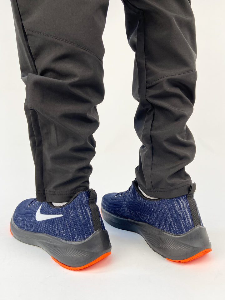 Nike air max navy blue trainers with white swoosh
