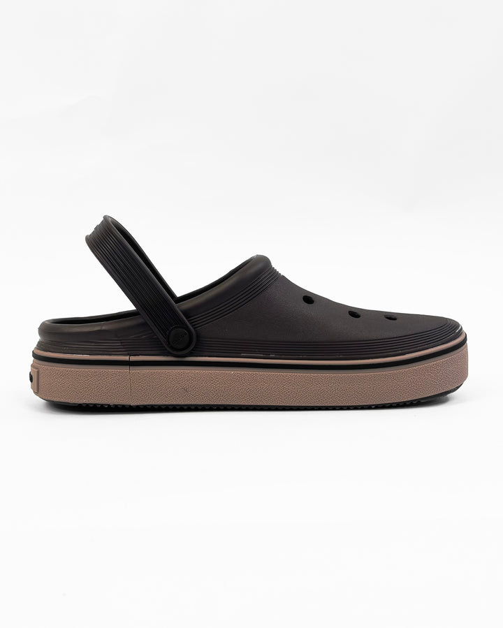 Crocs Off Court Clog in Brown