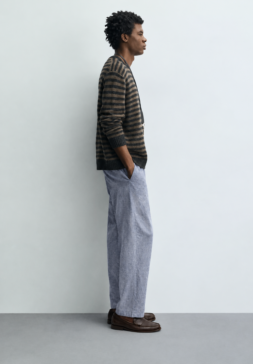 H&M COTTON/LINEN RELAXED FIT TROUSERS IN DENIM DARK BLUE