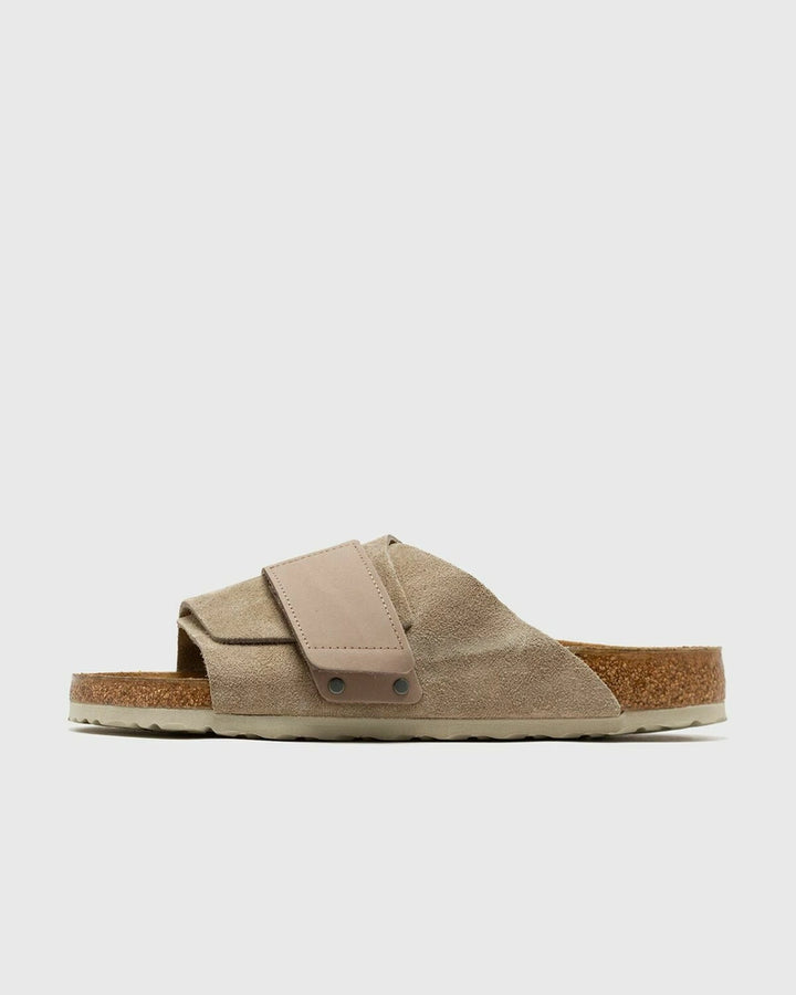 Birkenstock Kyoto Slide Sandals in Light brown