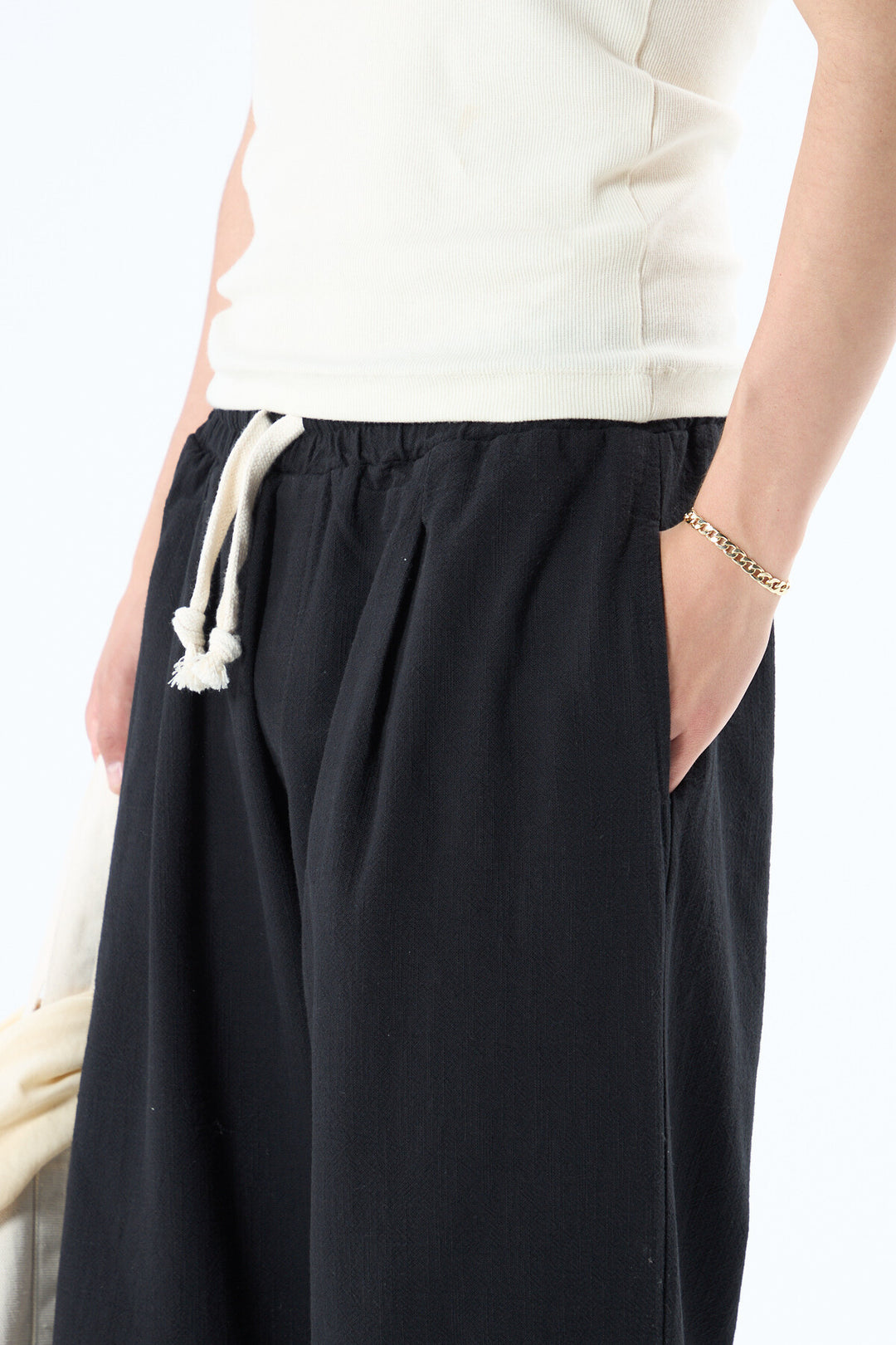 Vamos Baggy Linen Pants in Black