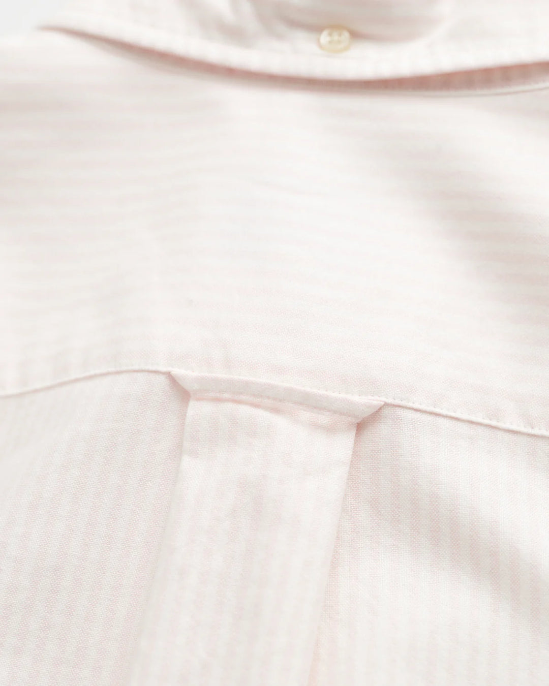 GANT Regular Fit Banker Stripe Classic Oxford Shirt in Pink
