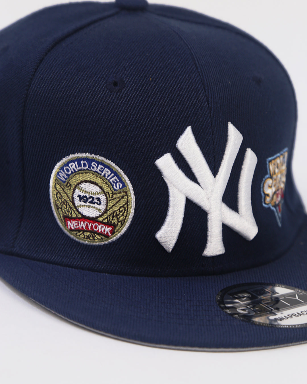 New York Yankees Exclusive Series Adjustable SnapBack in blue